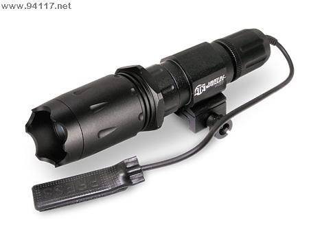 戰(zhàn)術(shù)手電筒J600W 超強(qiáng)的600流明